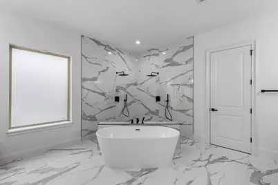 18 Player Vista Place, The Woodlands, TX 77382 - Photo 17