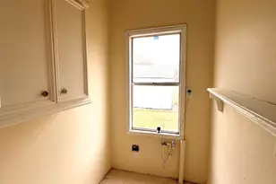 638 Kelly Ln, Angleton, TX 77515 - Photo 19