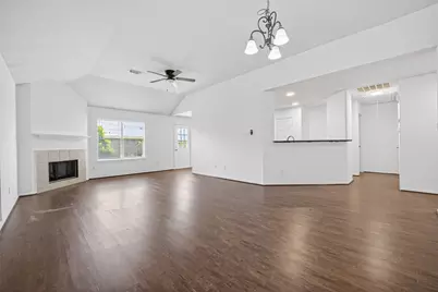 9115 N Ferndale Place Drive, Houston, TX 77064 - Photo 9