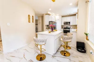 210 Windrift Ct, Sugar Land, TX 77479 - Photo 15