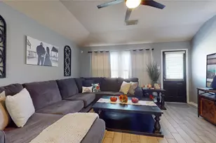 315 Crosby Village Dr, Crosby, TX 77532 - Photo 3