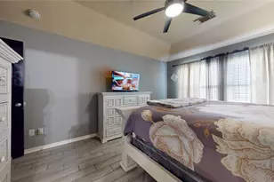 315 Crosby Village Dr, Crosby, TX 77532 - Photo 9