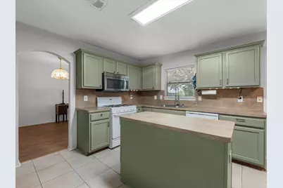 9238 Wichita Drive, La Porte, TX 77571 - Photo 11
