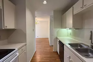 2829 Timmons Ln, Houston, TX 77027 - Photo 5