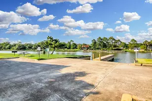 18511 Egret Bay Blvd, Webster, TX 77058 - Photo 9