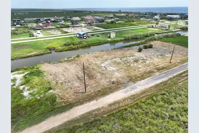 1116 Pennington Street, Gilchrist, TX 77617 - Photo 7