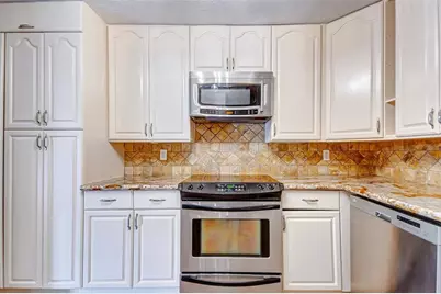 10716 Briar Forest Drive #30, Houston, TX 77042 - Photo 11