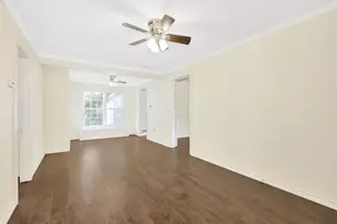 703 E Adoue St, Baytown, TX 77520 - Photo 5