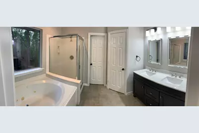 163 Ledgestone Place, The Woodlands, TX 77382 - Photo 9