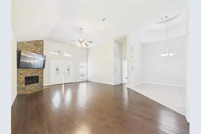 401 W Bend Drive, League City, TX 77573 - Photo 15