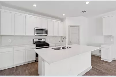 14415 Sweet Water Drive, Baytown, TX 77523 - Photo 5
