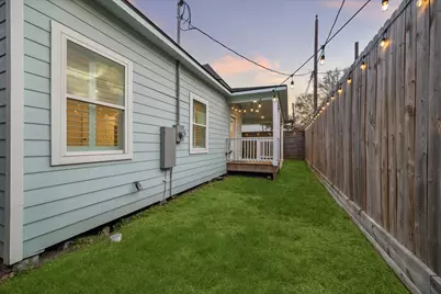 207 Tabor Street, Houston, TX 77009 - Photo 19