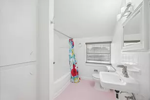 10518 Moorberry Ln, Houston, TX 77043 - Photo 15