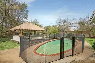 10518 Moorberry Ln, Houston, TX 77043 - Photo 17