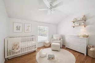 10518 Moorberry Ln, Houston, TX 77043 - Photo 19