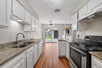 13847 Cherry Hollow Lane, Houston, TX 77082 - Photo 23