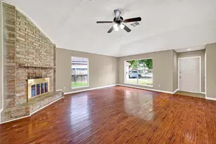 13847 Cherry Hollow Ln, Houston, TX 77082 - Photo 11