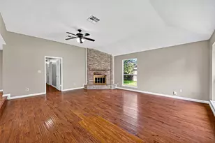 13847 Cherry Hollow Ln, Houston, TX 77082 - Photo 7