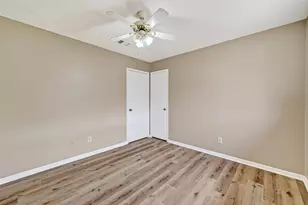 13847 Cherry Hollow Ln, Houston, TX 77082 - Photo 25
