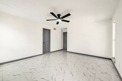13042 Richmond Avenue, Houston, TX 77082 - Photo 17