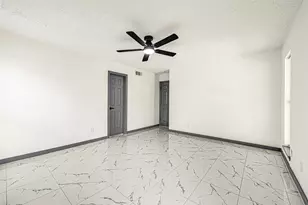 13042 Richmond Ave, Houston, TX 77082 - Photo 17