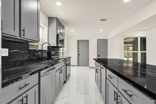 13042 Richmond Ave, Houston, TX 77082 - Photo 9