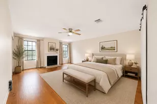 9850 Pagewood Ln, Houston, TX 77042 - Photo 15