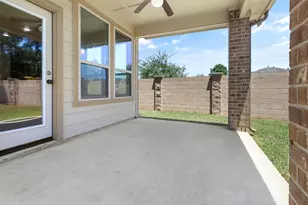 9726 Bonham Lakes Ln, Humble, TX 77396 - Photo 41
