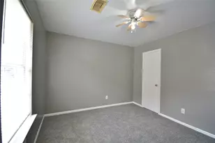 8904 Ledge St, Houston, TX 77075 - Photo 17