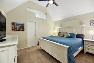 1038 St John Dr, Pearland, TX 77584 - Photo 9