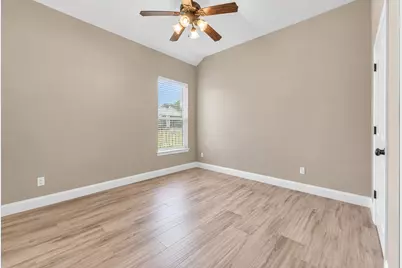 8310 Lake Tahoe Dr Drive, Nederland, TX 77627 - Photo 37