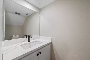 2113 Lake Village Dr, Kingwood, TX 77339 - Photo 11