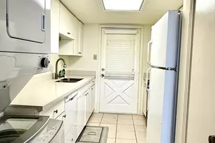 12633 Memorial Dr, Houston, TX 77024 - Photo 3