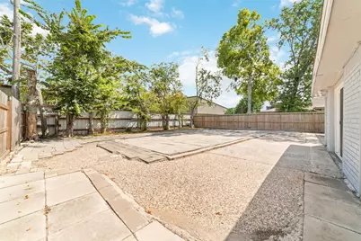 6111 Westbranch Drive, Houston, TX 77072 - Photo 3