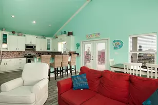 2110 Seahorse Ln, Crystal Beach, TX 77650 - Photo 15