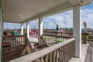 2110 Seahorse Ln, Crystal Beach, TX 77650 - Photo 13