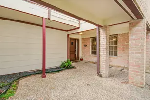 8203 Fernbrook Ln, Houston, TX 77070 - Photo 5