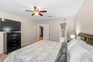 8203 Fernbrook Ln, Houston, TX 77070 - Photo 15