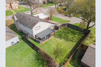8203 Fernbrook Lane, Houston, TX 77070 - Photo 35