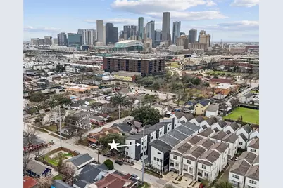 323 N Nagle Street, Houston, TX 77003 - Photo 3