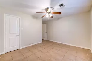 11223 Sagehill Dr, Houston, TX 77089 - Photo 17