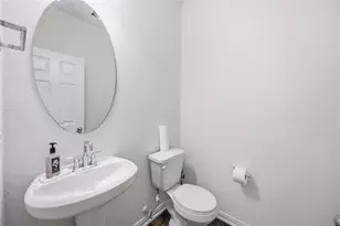 2111 Katalonia Ln, Fresno, TX 77545 - Photo 11