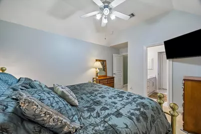 13602 Laurel Terrace Lane, Sugar Land, TX 77498 - Photo 19