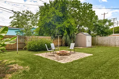 123 Bonita Avenue, Galveston, TX 77550 - Photo 13