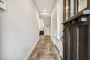 912 Yale St, Houston, TX 77008 - Photo 3