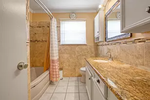 408 Rolling Wood Rd, Baytown, TX 77520 - Photo 9