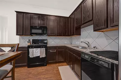 9414 Savannah Holly Drive, Houston, TX 77075 - Photo 9