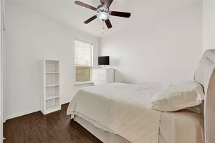 9414 Savannah Holly Dr, Houston, TX 77075 - Photo 11