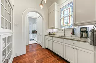 1227 Ball, Galveston, TX 77550 - Photo 19