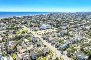 1227 Ball, Galveston, TX 77550 - Photo 47